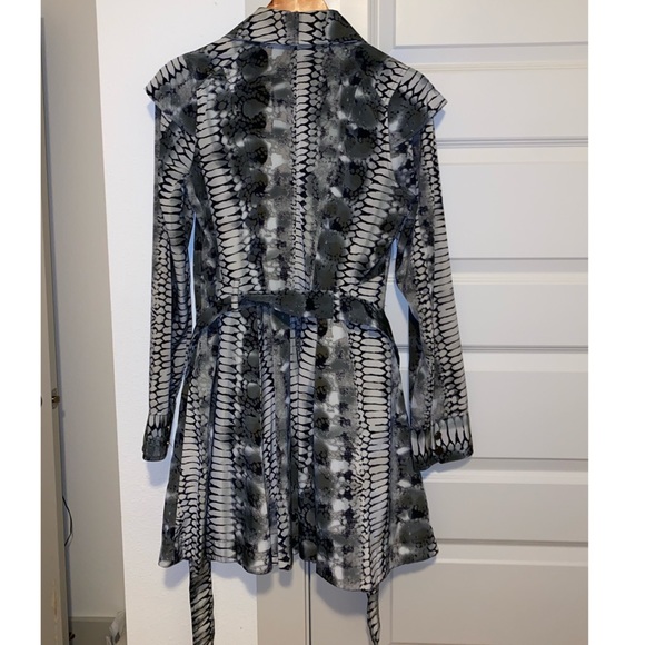 Armani Exchange Coat - Picture 3 of 9